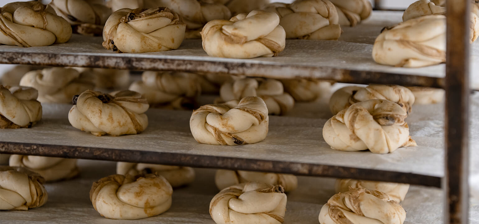 Twisted Buns 1540X720