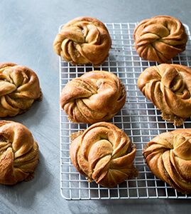 Twisted Cardamom Bun